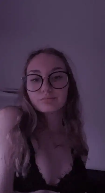 🔥🔥💦💦💦💦❤ I'm flirty😉 sexy😍 && fun🤪 🔥MY ** IS WET🥰COME AND ** ME ❤️Im the ultimate experience. 👑👸🏻White 🍃420 friendly All my pi