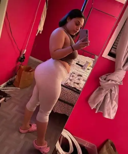 Hi Guys Am mary available now Come Smack it For Me 👋🏼 i Squirt💦 👅🥴 24/7 Available for Outcall, Incall,CarFun🚗 and FaceTime😍👲