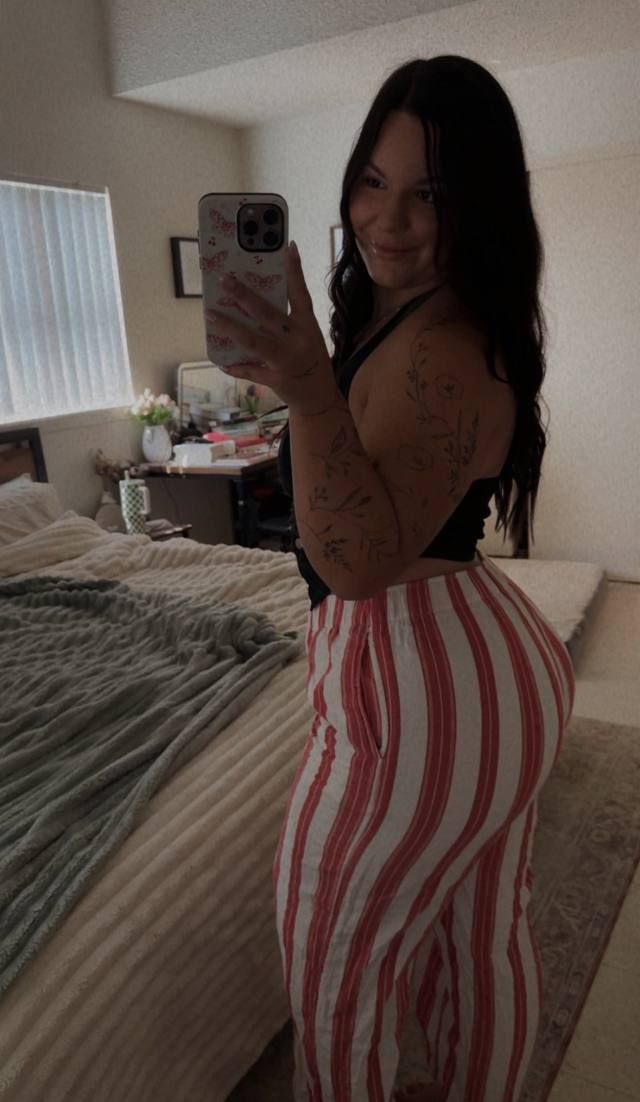 Come here and experience gfe I am available for deep sex both Incall and outcall I provide gfe , backdoor , massage , bbj , a - Image 2