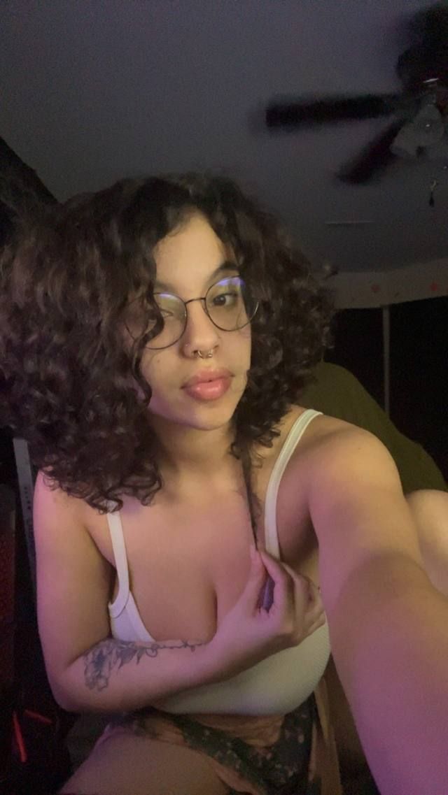 NEED INCALL/OUTCALL SERVICE,HOTTEST DOGGY 🍆🍑🍑🥵 GOOD AT RIDING,69🥵,WITH SOME GOOD SEX CHAT ME UP ON ** +1 (402) 799-8009** LET - Image 3