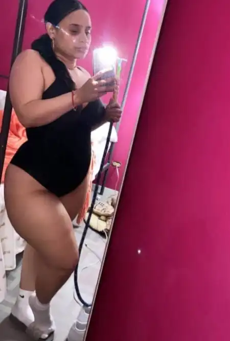 Hi Guys I'm mary available now Come Smack it For Me 👋🏼 i Squirt💦 👅 24/7 Available for Outcall, Incall,CarFun🚗 and FaceTime😍🏃 - 3