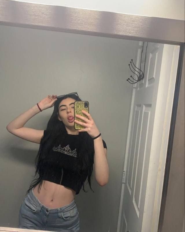 I'am 29 years Very Hot & Sexy Girl, Clean & have a tight Pussy & seriously I need someone for Fun With My Clean tits pussy. I - Image 2