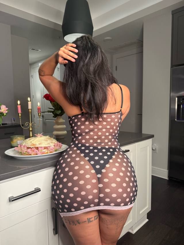 😘PAYMENT IN PERSON 💯NEWLY SEXY 😍 GIRL 💕 I SELL ALL KINDS OF NUDES AND DRUGS 💊 AND FACETIME 🩷 - Image 2