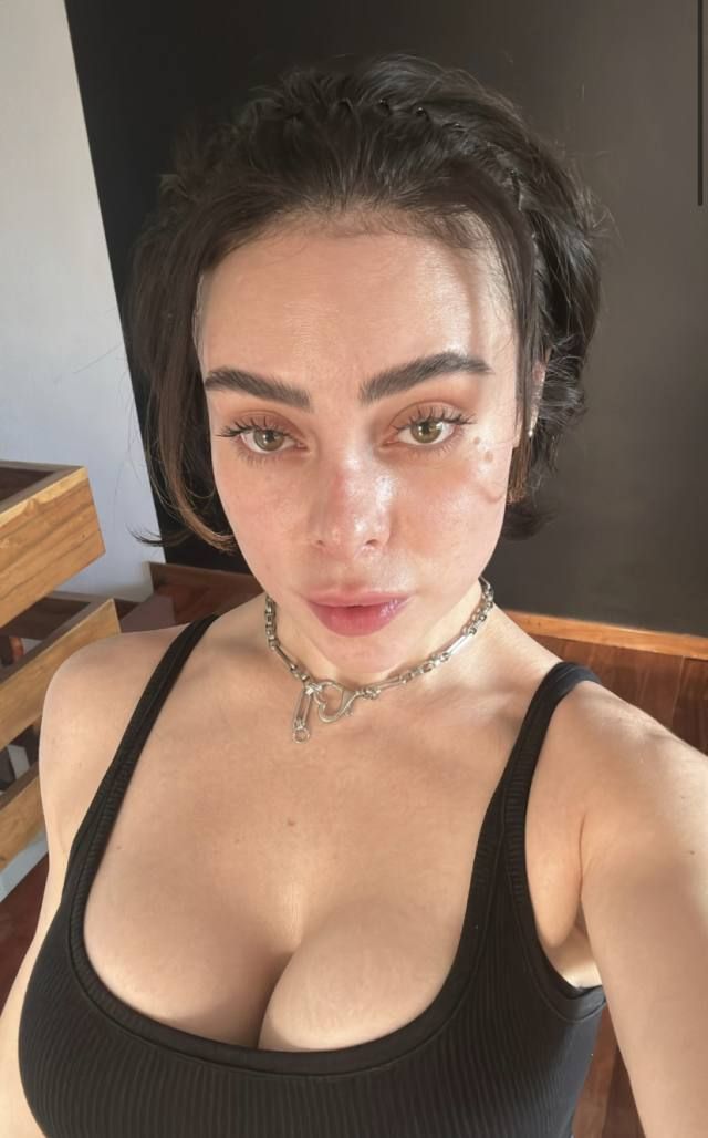 I am Janine   horny mature escort  💦 I Wanna  fulfill your widest sexual fantasies - Image 3