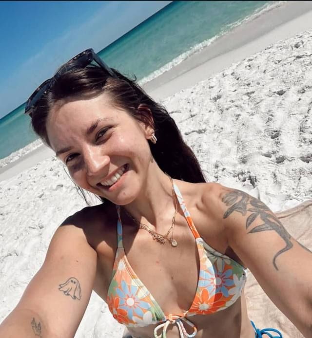 Hello I’m victoria LETS GET NAUGHTY !😍❤️ - Image 3